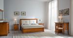 Кровать с кожаным изголовьем с высоким резным изножьем (сп.место 180х200) BOHEMIA Dall'Agnese
